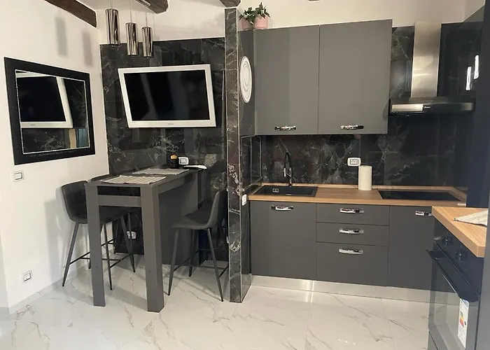 Corticella 1 Apartment *